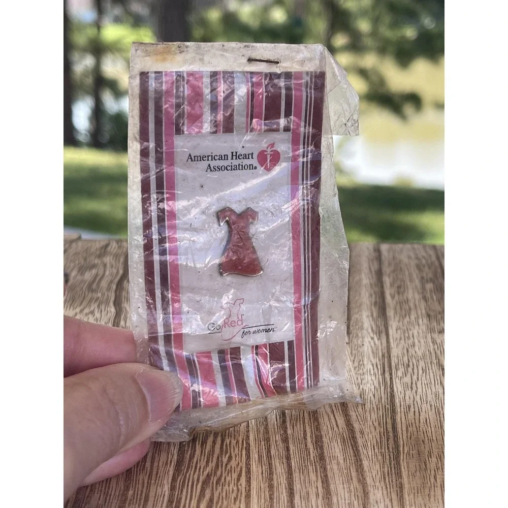 00028 Go Red for Women Red Dress American‎ Heart Association Awareness Pin